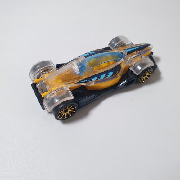 Hot Wheels Die Cast Yellow Race Collectable Car Model NO BOX Vintage - Picture 5 of 8